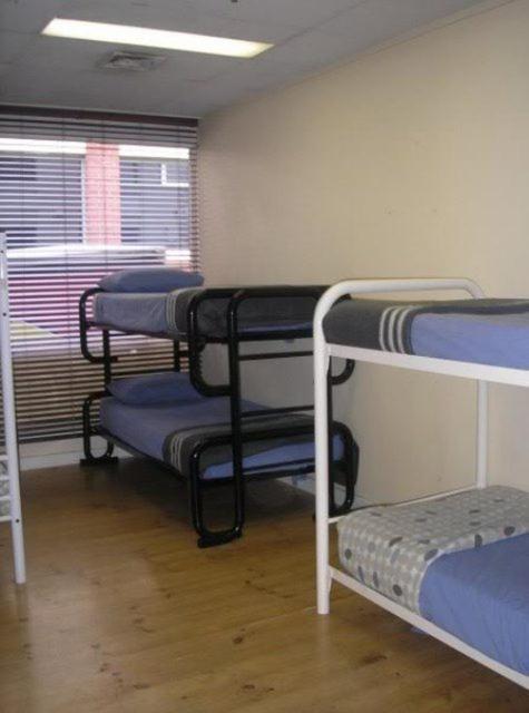 The Melbourne Connection Travellers Hostel Szoba fotó